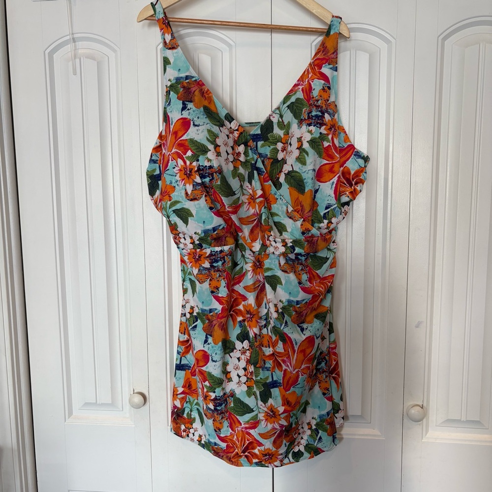 D&Co Blue And Orange Floral Swim Dress Size 30W